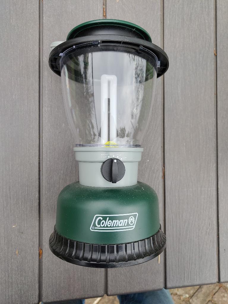 Coleman rechargeable rugged lantern, oplaadbare campinglamp, Caravans en Kamperen, Ophalen of Verzenden, Gebruikt