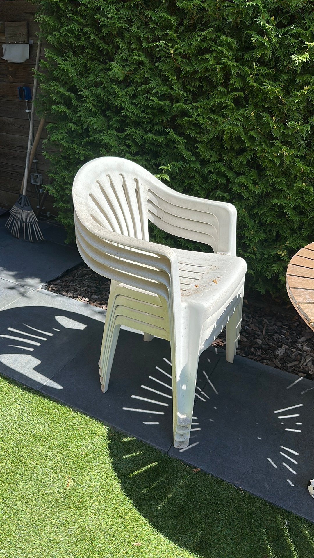Kunststof tuinstoelen 4 stuks, Ophalen, Zo goed als nieuw, Kunststof