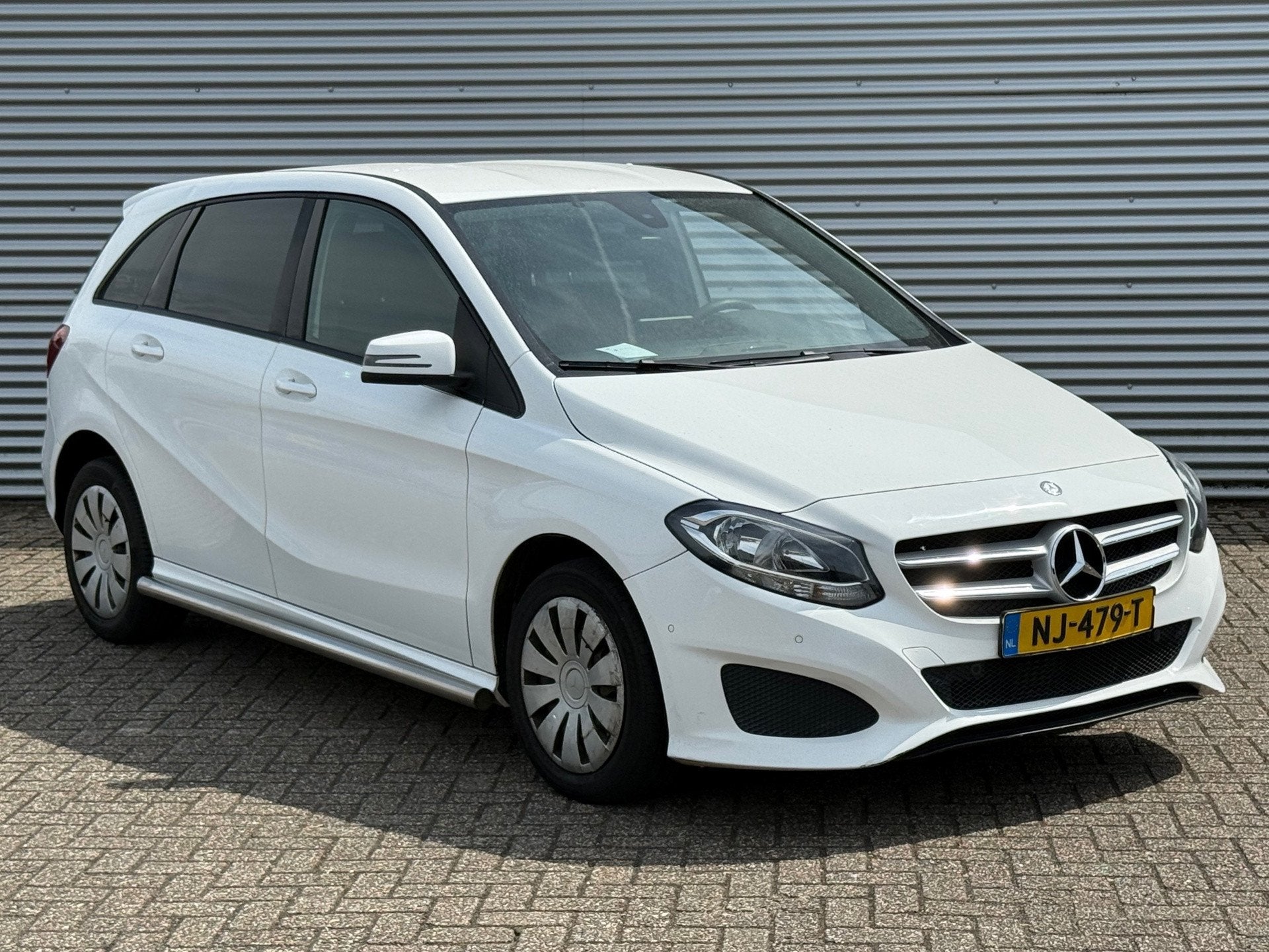 Mercedes-Benz B-klasse 220 d Ambition / NW APK / LAGE KM STA, Auto's, Mercedes-Benz, Gebruikt, Euro 6, 4 cilinders, Wit