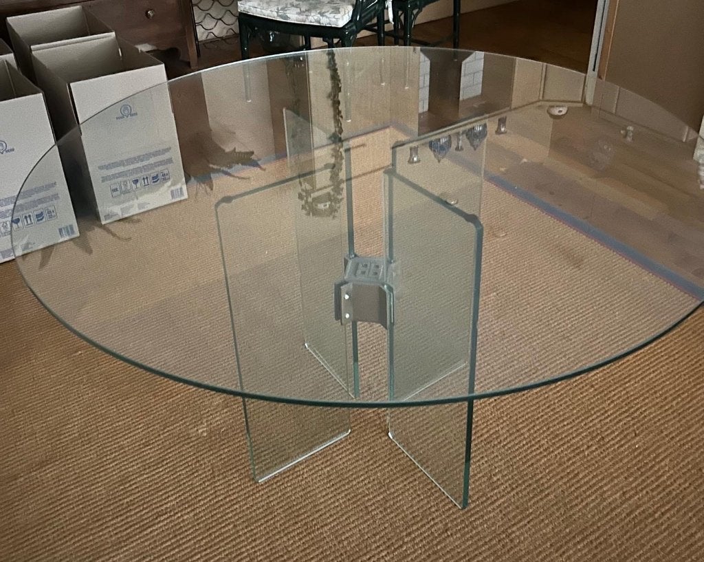 Tafel van glas messing eettafel van Peter Ghyczy ‘70