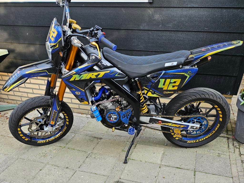 Mooie 86cc Schakel Brommer RIEJU, Fietsen en Brommers, Ophalen, Maximaal 45 km/u, 86 cc, Zo goed als nieuw