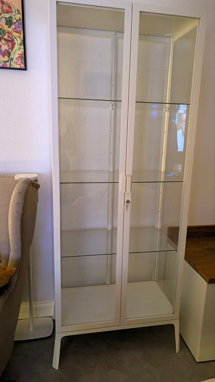 IKEA MILSBO Vitrinekast Wit - Zo goed als nieuw, Huis en Inrichting, Ophalen, Met deur(en), 50 tot 100 cm, Zo goed als nieuw