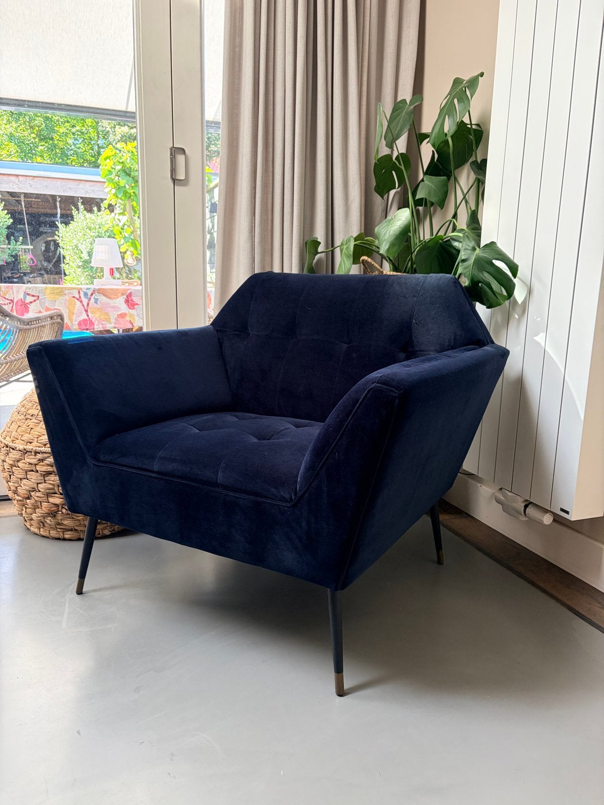 Dutchbone Kate Fauteuil - Deep Blue - Zo goed als nieuw, Huis en Inrichting, Fauteuils, Ophalen, Zo goed als nieuw, Stof, 75 tot 100 cm