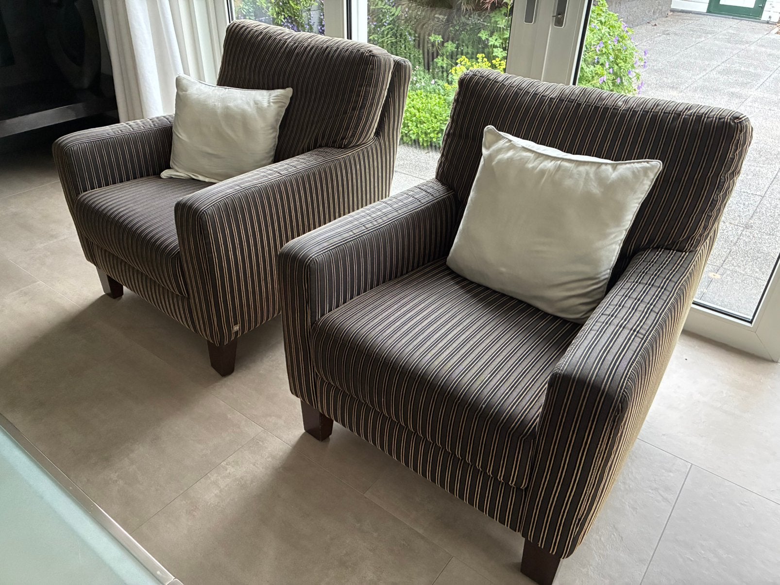 Twee fauteuils (Warson), Ophalen, Zo goed als nieuw, Stof