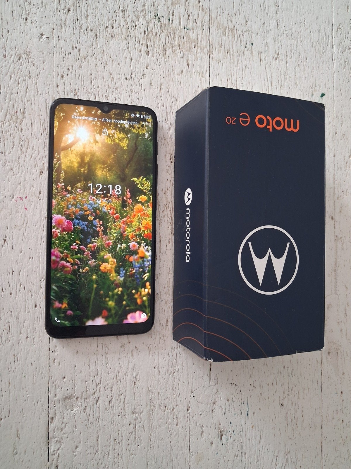 Motorola E20 - met hoesje en lader te koop, Gebruikt, Ophalen of Verzenden, Klassiek of Candybar, Zonder simlock