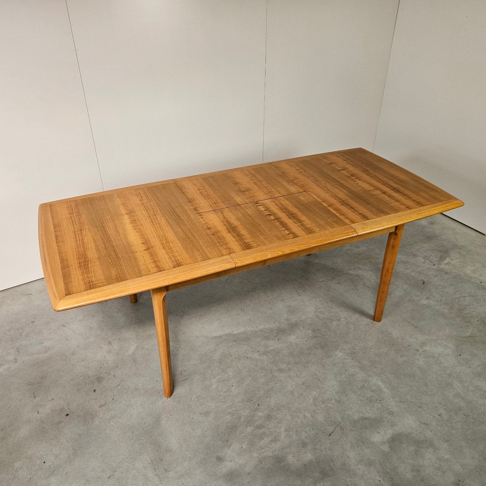 Vintage uitschuifbare eettafel, Ophalen of Verzenden
