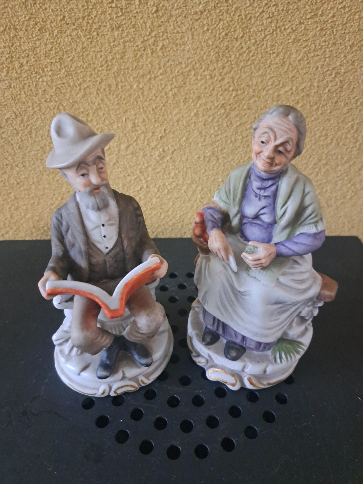 Oud echtpaar beeldjes - 16 cm hoog. Heel erg mooi., Ophalen of Verzenden, Zo goed als nieuw, Mens