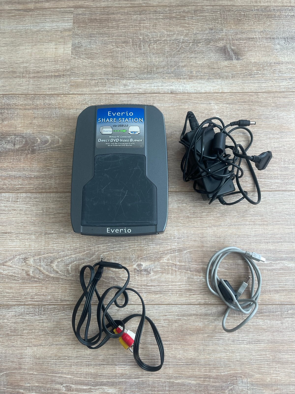 JVC Everio CU-VD10E DVD-brander + accessoires, Gebruikt, Ophalen of Verzenden, Windows, Extern