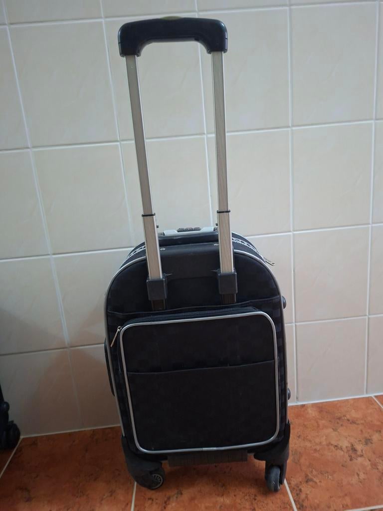 Handbagage, 40 tot 60 cm, 30 cm of meer, Zwart, Ophalen of Verzenden