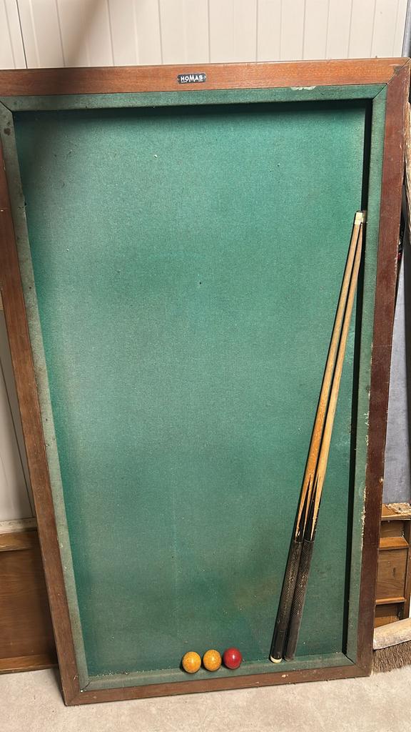 Gratis  : Kleine biljarttafel  met 3 ballen en 2 keu's, Ophalen, Gebruikt, Biljarttafel