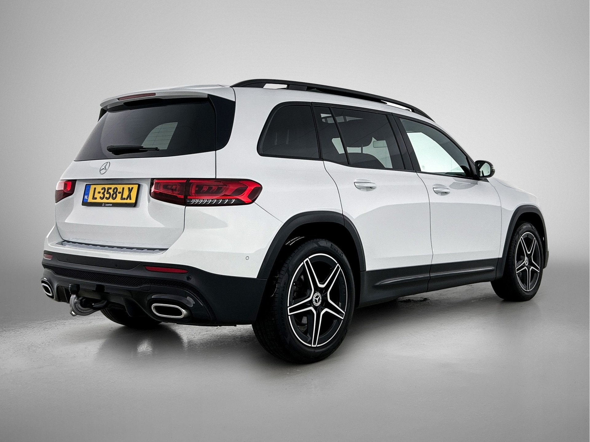 Mercedes-Benz GLB 200 AMG Nightpakket | Panoramadak | Trekha, 12 maanden, 4 cilinders, Origineel Nederlands, GLB