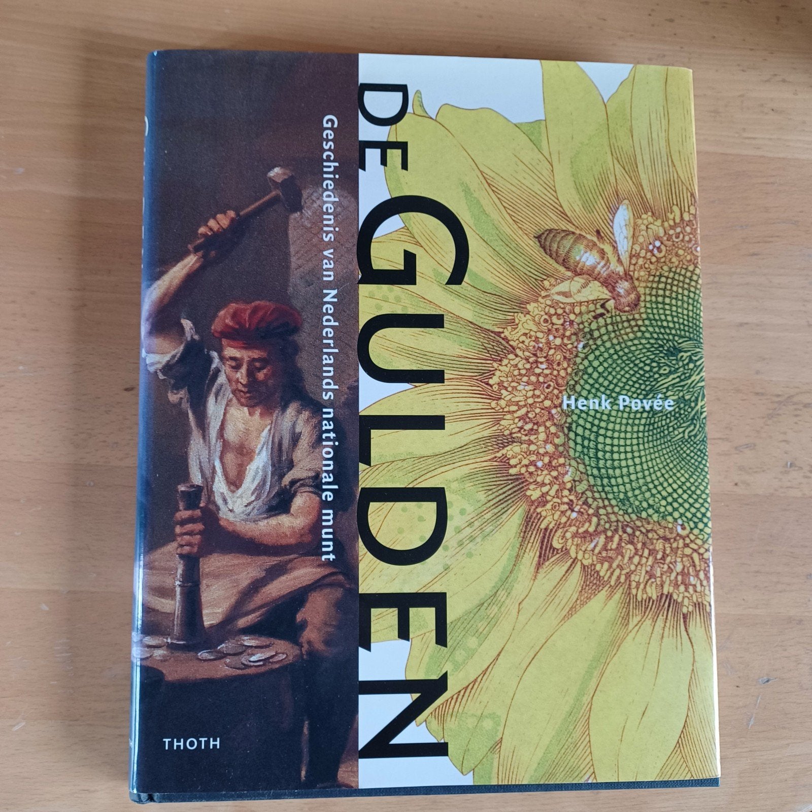 De Gulden: Geschiedenis van Nederlands nationale munt, 20e eeuw of later, Ophalen of Verzenden, Zo goed als nieuw, Henk Pavee