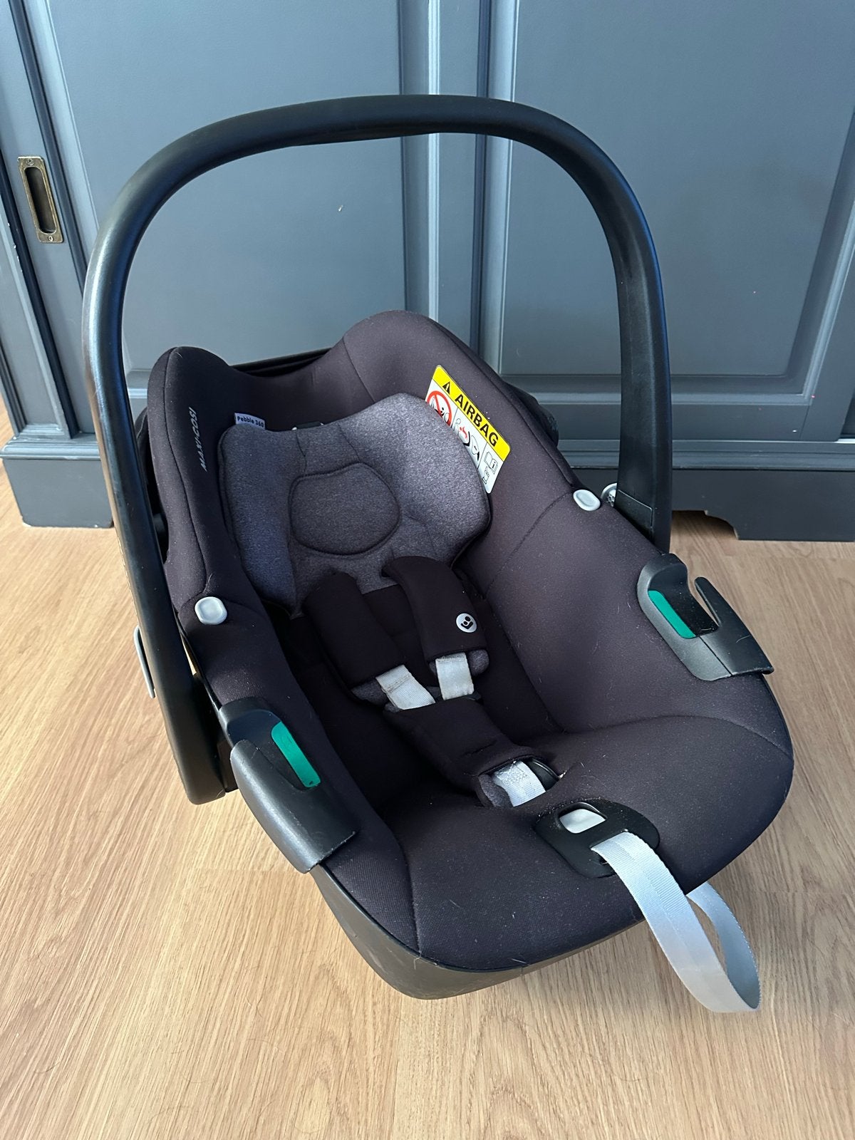Maxi Cosi Pebble 360 - met newborn inlay, Ophalen, Autogordel of Isofix, Verstelbare rugleuning, Zo goed als nieuw