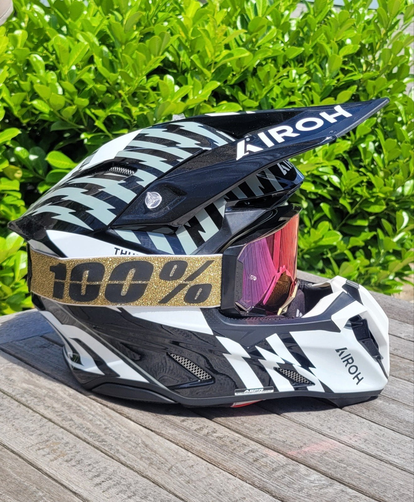 Airoh Cross helm (mt S), Motoren, Kleding | Motorhelmen, Ophalen of Verzenden, Tweedehands, Offroadhelm, Overige merken