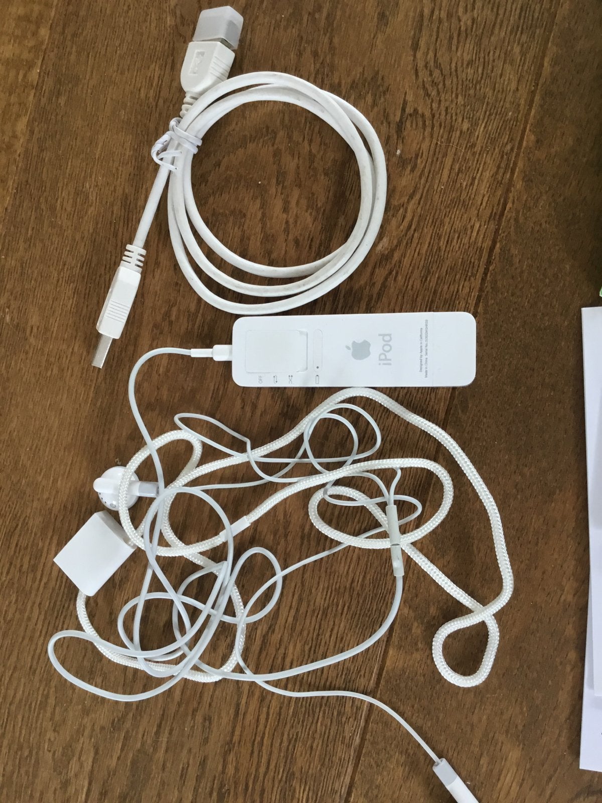 Apple iPod shuffle 512MB 本体 Apple iPod Shuffle 512MB - Nieuw in doos (m2423318996) — Mp3