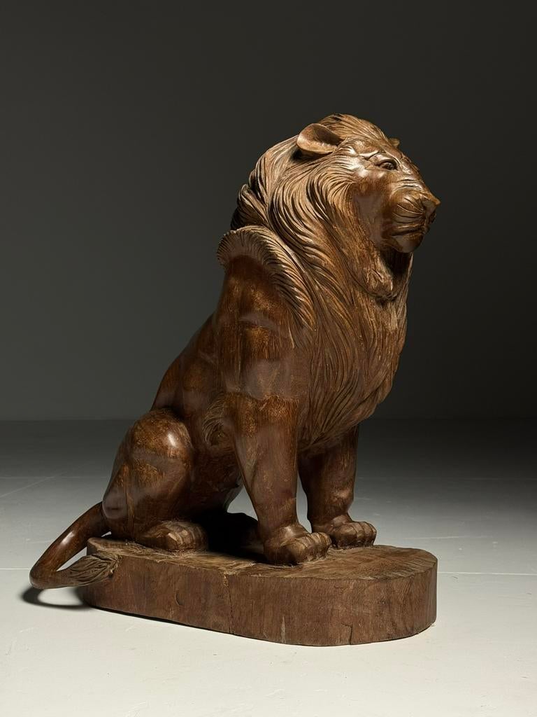 Groot beeld leeuw 20e eeuw teak, Antiek en Kunst, Kunst | Beelden en Houtsnijwerken, Ophalen