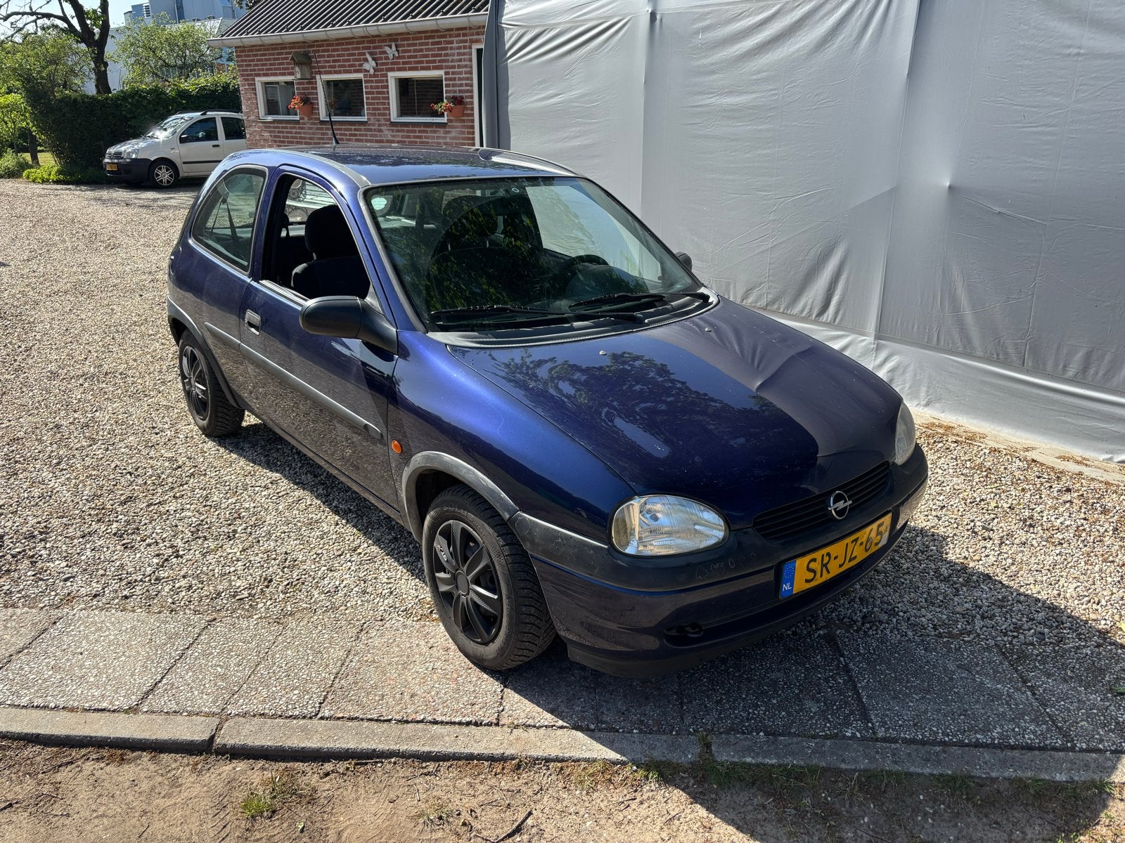 Opel Corsa 1.4 I 44KW 3D 1998 Blauw, Auto's, Voorwielaandrijving, 842 kg, 450 kg, 4 cilinders