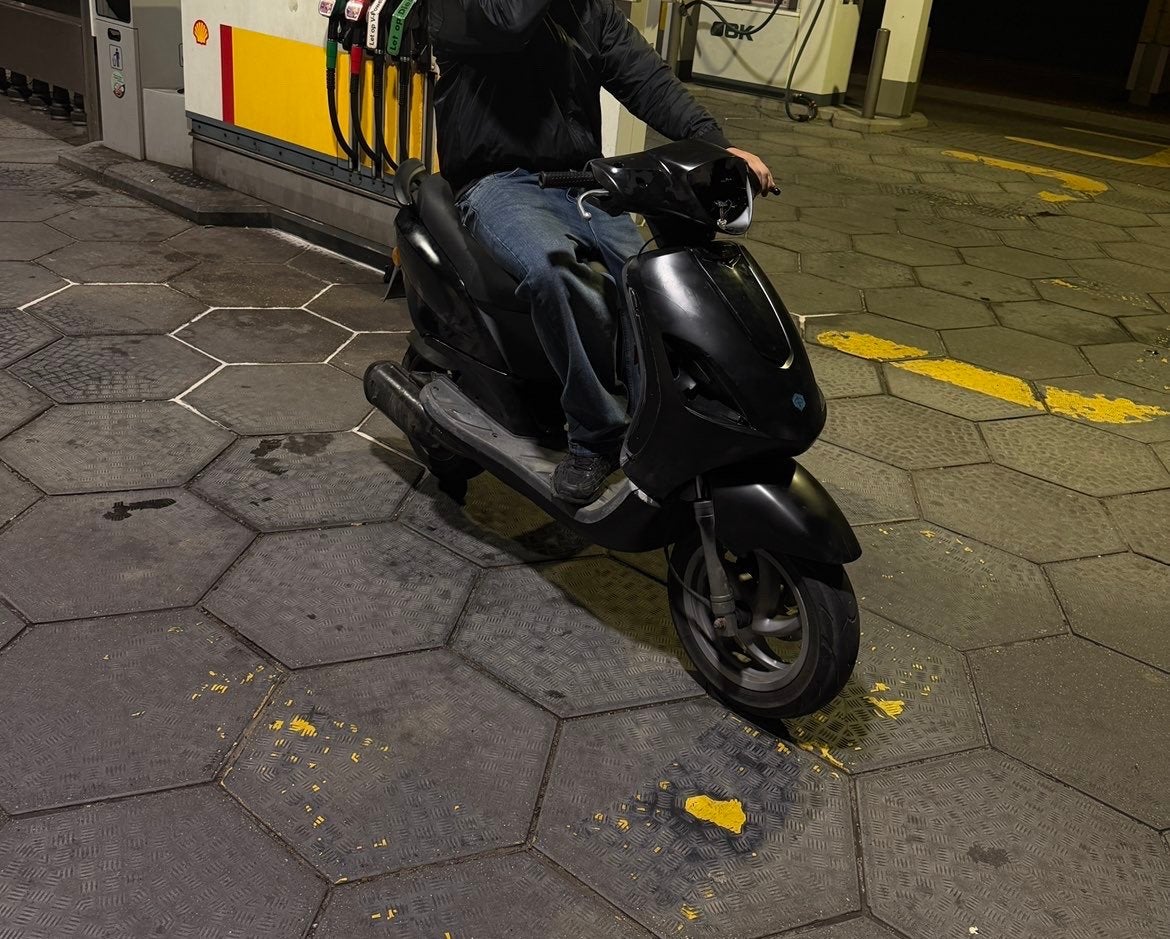 Piaggio fly 172 ac, Ophalen of Verzenden, Zo goed als nieuw, Benzine, Fly