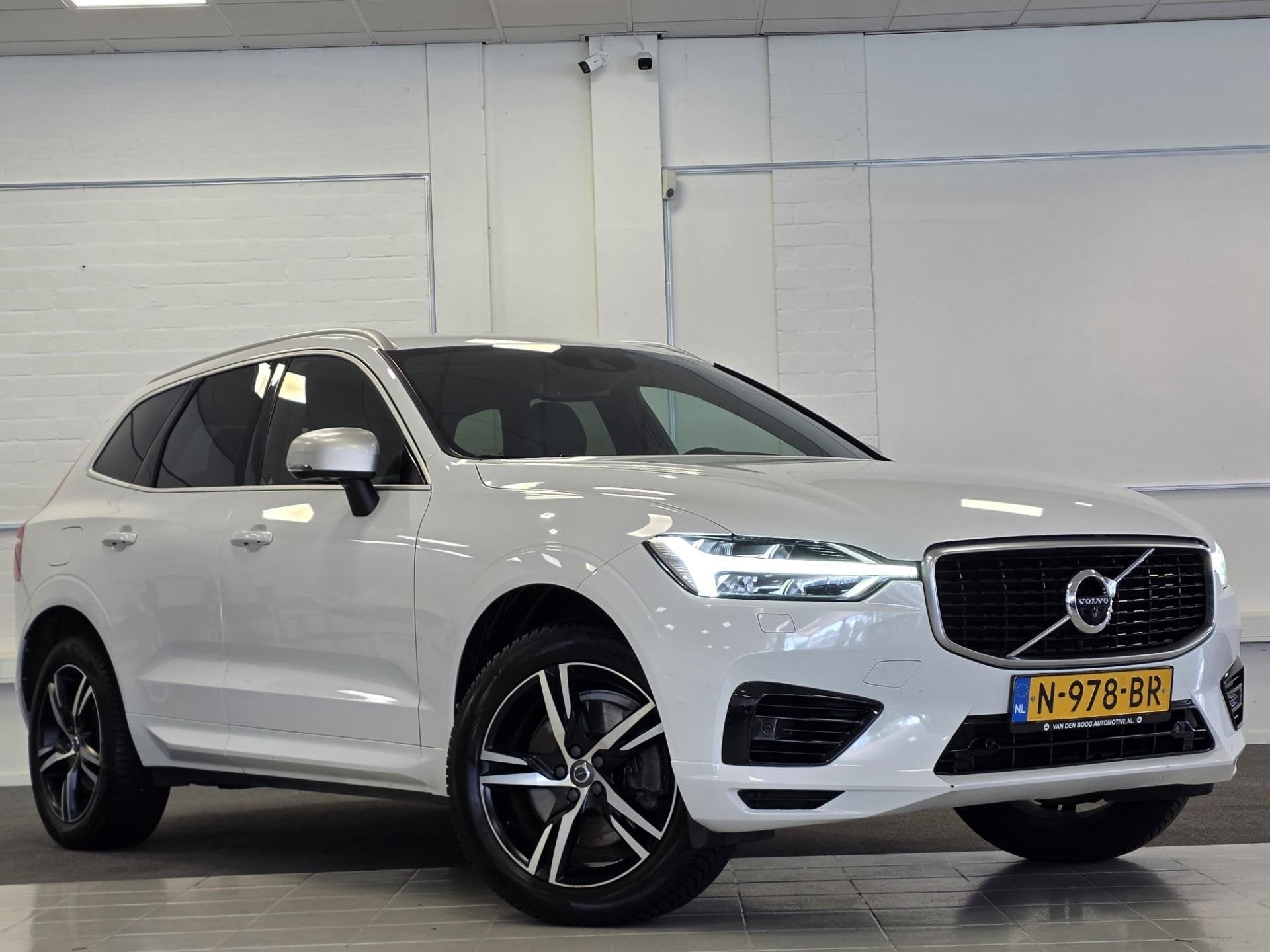 Volvo XC60 2.0 T8 Twin Engine SOH 84% Inscription Schuif/kan, Auto's, Automaat, Stof, Gebruikt, 4 cilinders