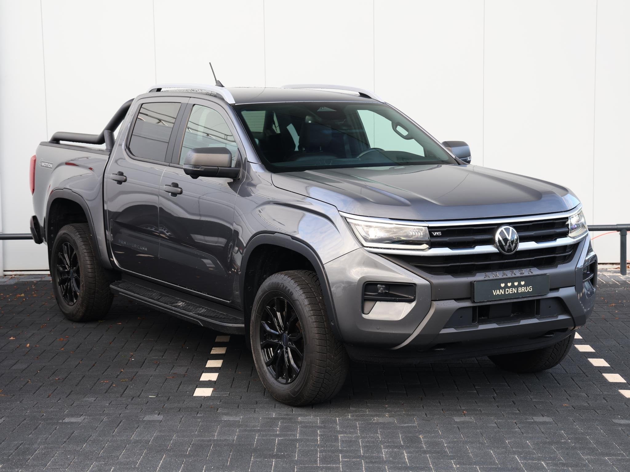 Volkswagen Amarok 3.0 TDI V6 240pk Pan Americana | 4-Motion, Auto's, Automaat, Stof, Gebruikt, Zwart