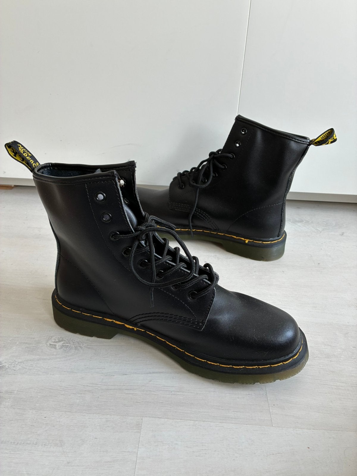 Nieuwe festival boots maat 42, Zwart, Boots, Nieuw, Ophalen of Verzenden