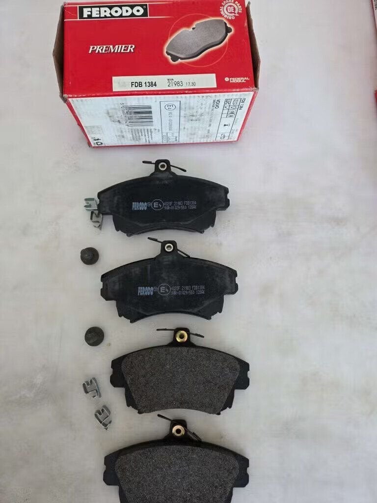 Set Remblokken Mitsubishi Volvo Smart, -, -, Nieuw, Ferodo