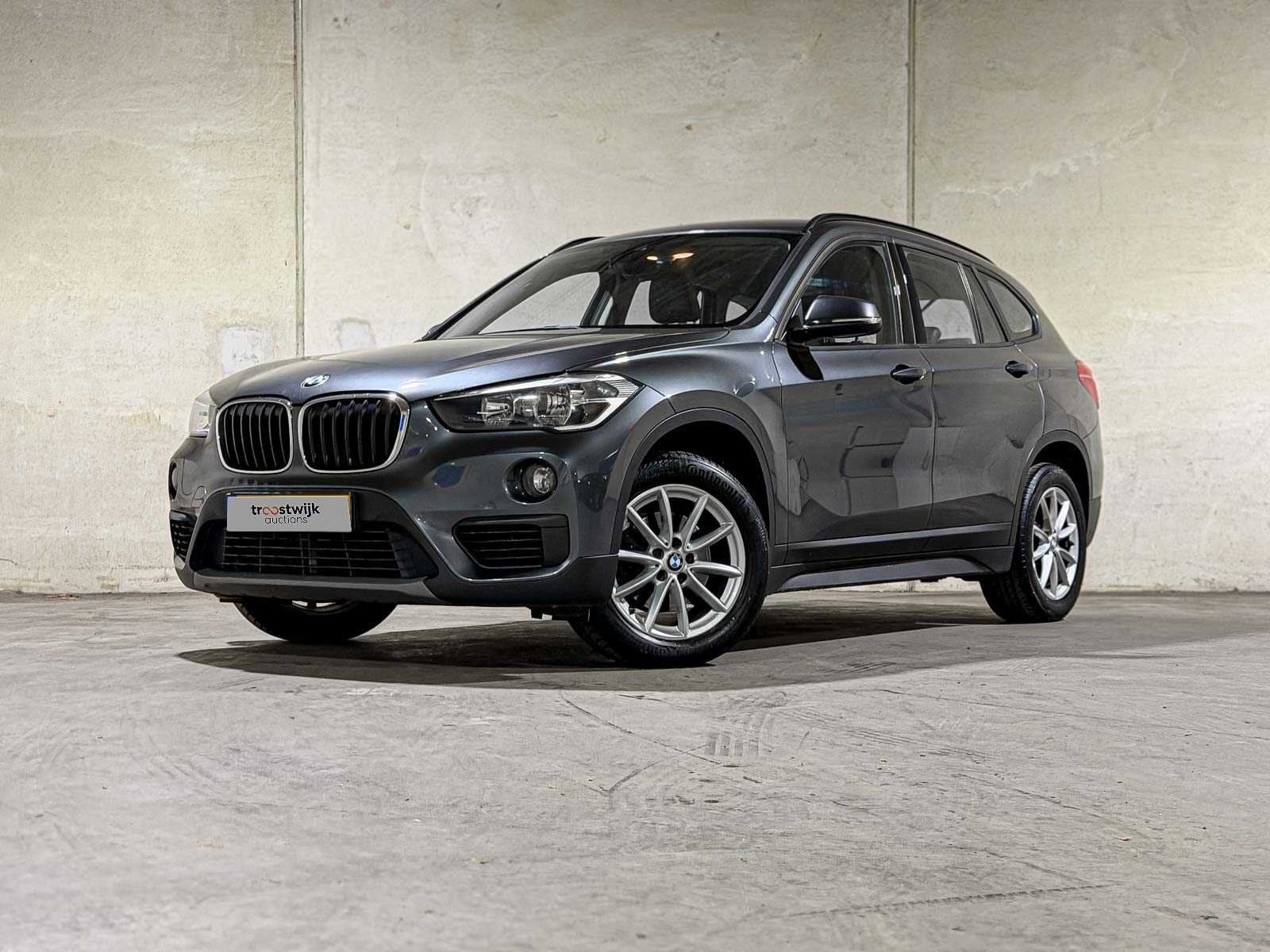 BMW X1 sDrive18i Centennial High Executive 134pk 2016, L-179, Auto's, 136 pk, Gebruikt, Euro 6, 19 km/l