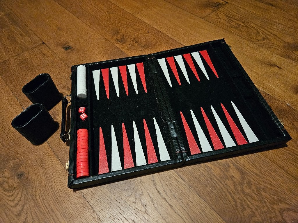 Backgammon reisspel in koffer, Een of twee spelers, Ophalen of Verzenden, Gebruikt, Reisspel