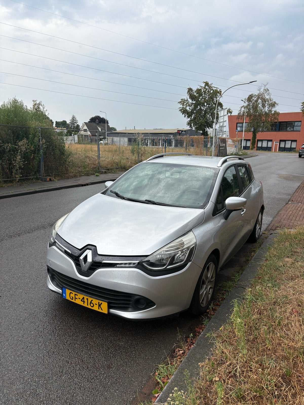 Renault Clio 0.9 TCE 90 Estate 2014 Grijs, Auto's, Voorwielaandrijving, 898 cc, Stof, Zwart
