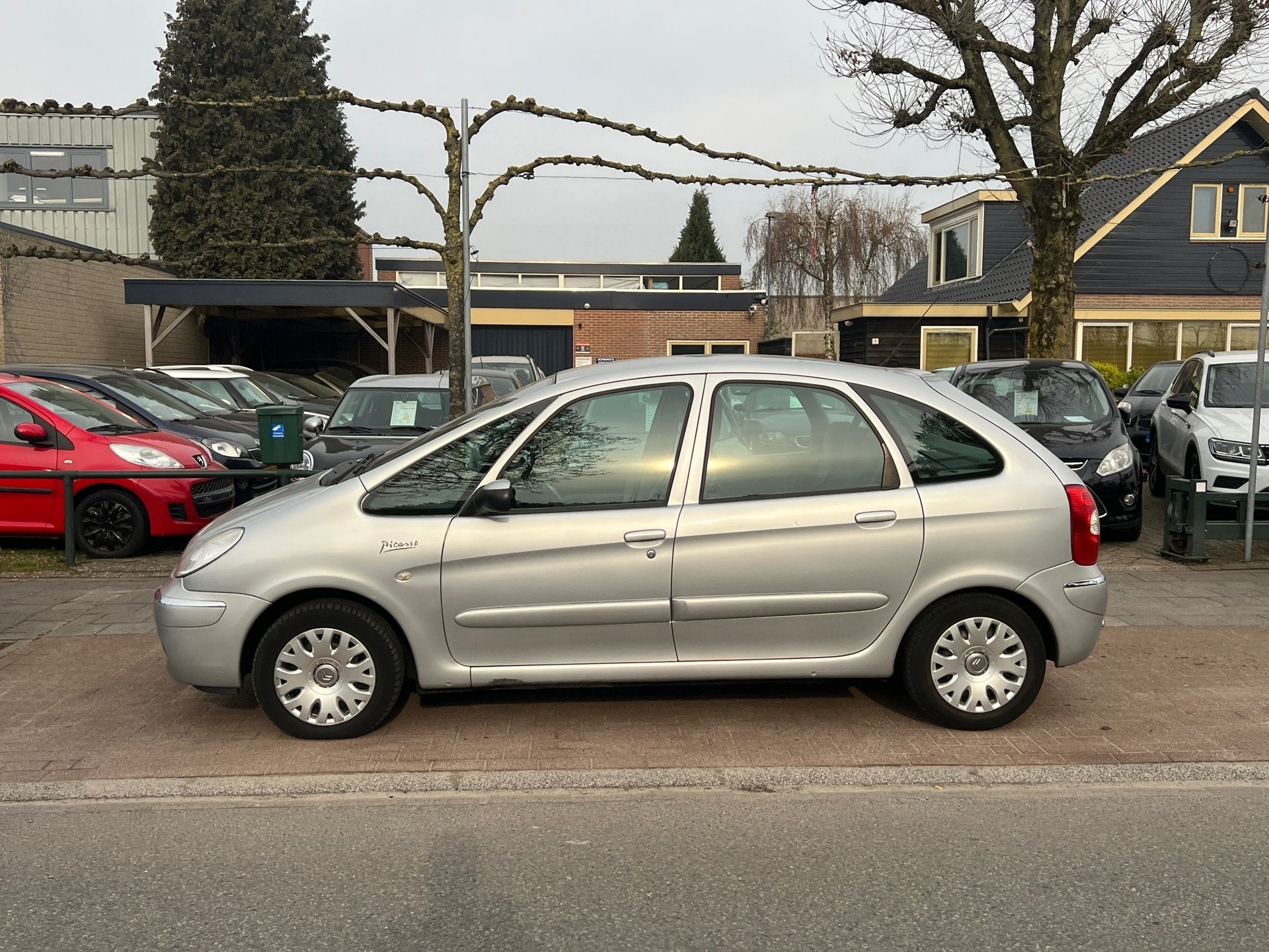 Citroen Xsara Picasso 1.6 *, Voorwielaandrijving, 4 cilinders, Handgeschakeld, 1587 cc