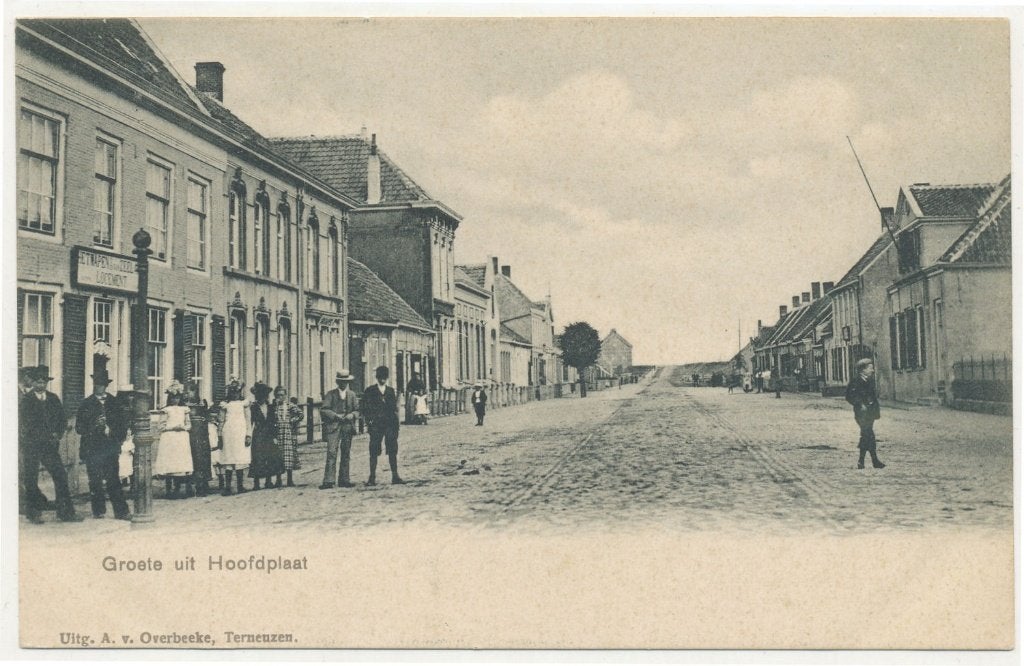 Hoofdplaat - Groete Uit  veel mensen buiten, Ophalen of Verzenden, Voor 1920, Ongelopen, Zeeland