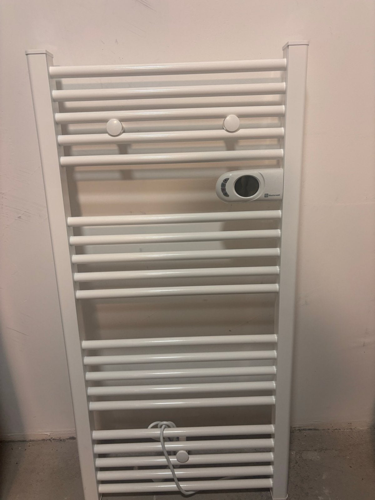 Moderne badkamerradiator met thermostaat, Ophalen, Radiator, Minder dan 60 cm, 80 cm of meer