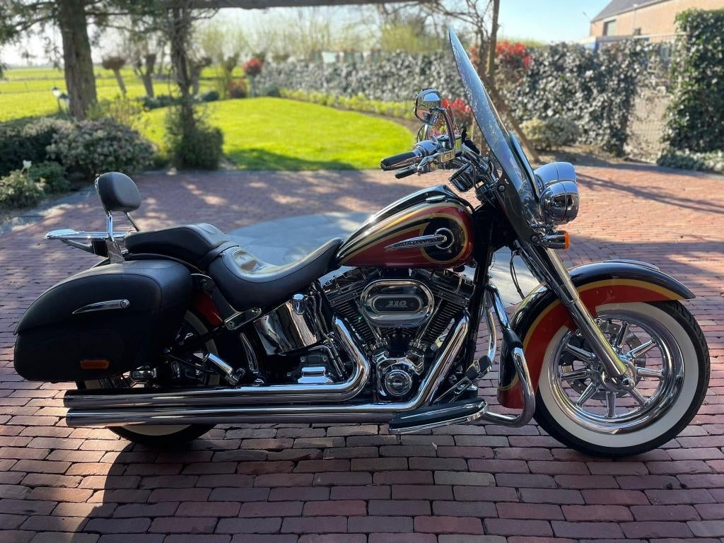 Harley Davidson - FLSTNSE CVO DELUXE, 2 cilinders, Nieuw, Particulier, Sportuitlaat
