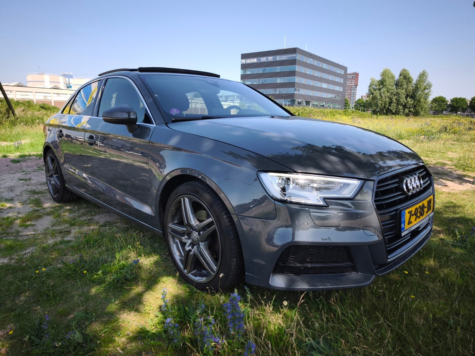 Audi A3 sedan 1.5 tfsi VOL,PANO,ACC,KLESS,VIRTUAL, Auto's, Audi, Voorwielaandrijving, 1498 cc, 4 cilinders, Overige kleuren