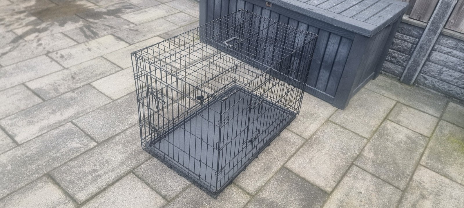 Hondenbenche nieuwstaat 65cm hoog 90cm lang 57cm breed, Ophalen of Verzenden, Zo goed als nieuw