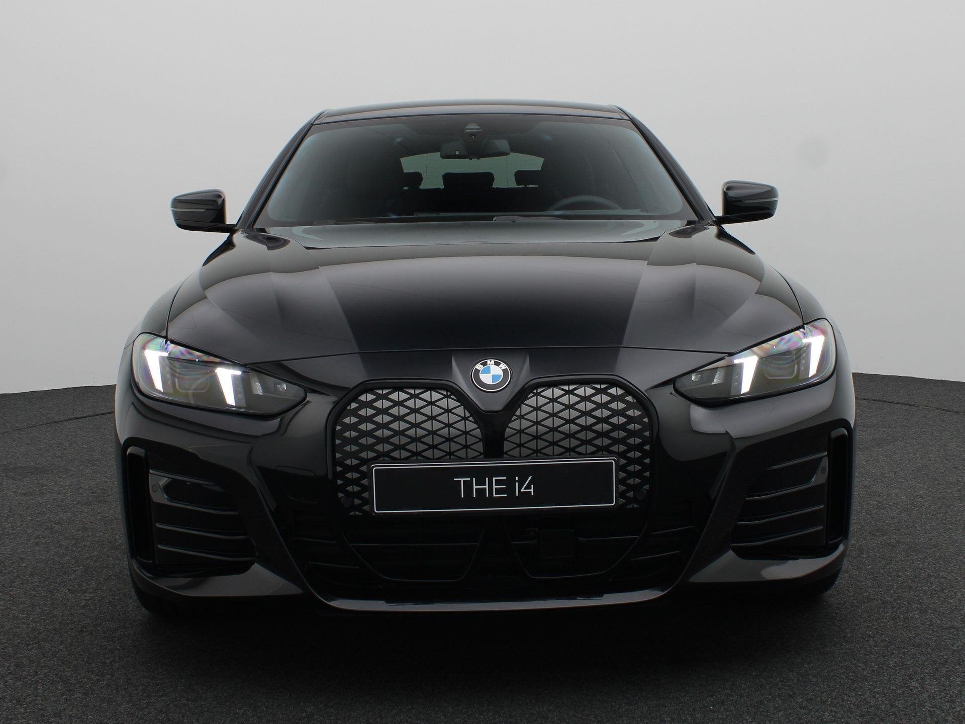 BMW i4 eDrive35 M Sport Pro Edition | Comfort Pack, Auto's, Achterwielaandrijving, Zwart, 491 km, Zwart