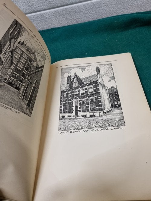 -	Boek oud amsterdam laaste 19de eeuw, Ophalen of Verzenden
