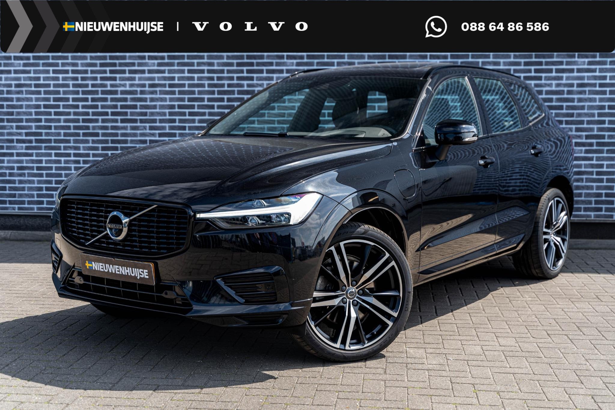 Volvo XC60 Recharge T6 AWD R-Design | Navigatie | Schuif-/Ka