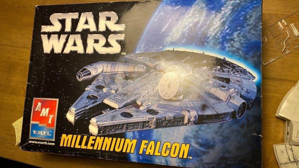 star wars millenium falcon, Ophalen of Verzenden, Zo goed als nieuw, Actiefiguurtje