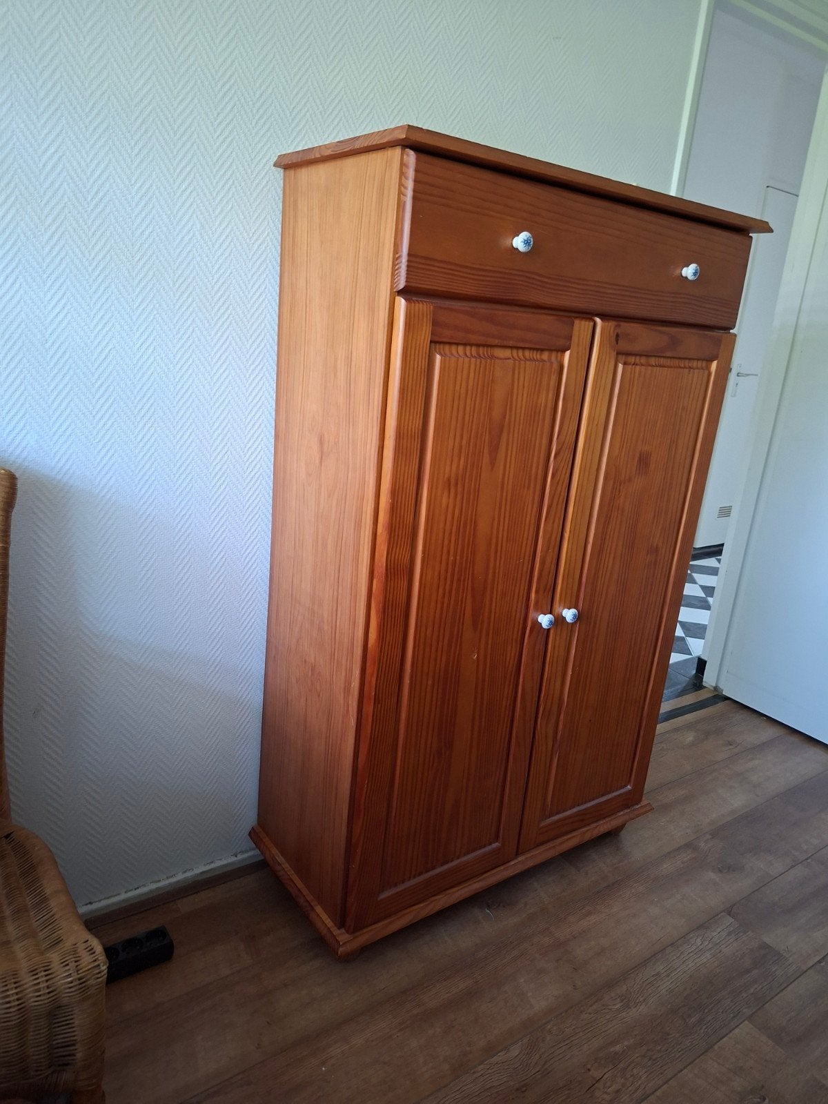 Meidenkast, Ophalen, Gebruikt