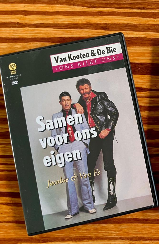 Dvd Van Kooten en de Bie - Samen voor ons eigen, Cd's en Dvd's, Alle leeftijden, Ophalen of Verzenden, Zo goed als nieuw, Stand-up of Theatershow