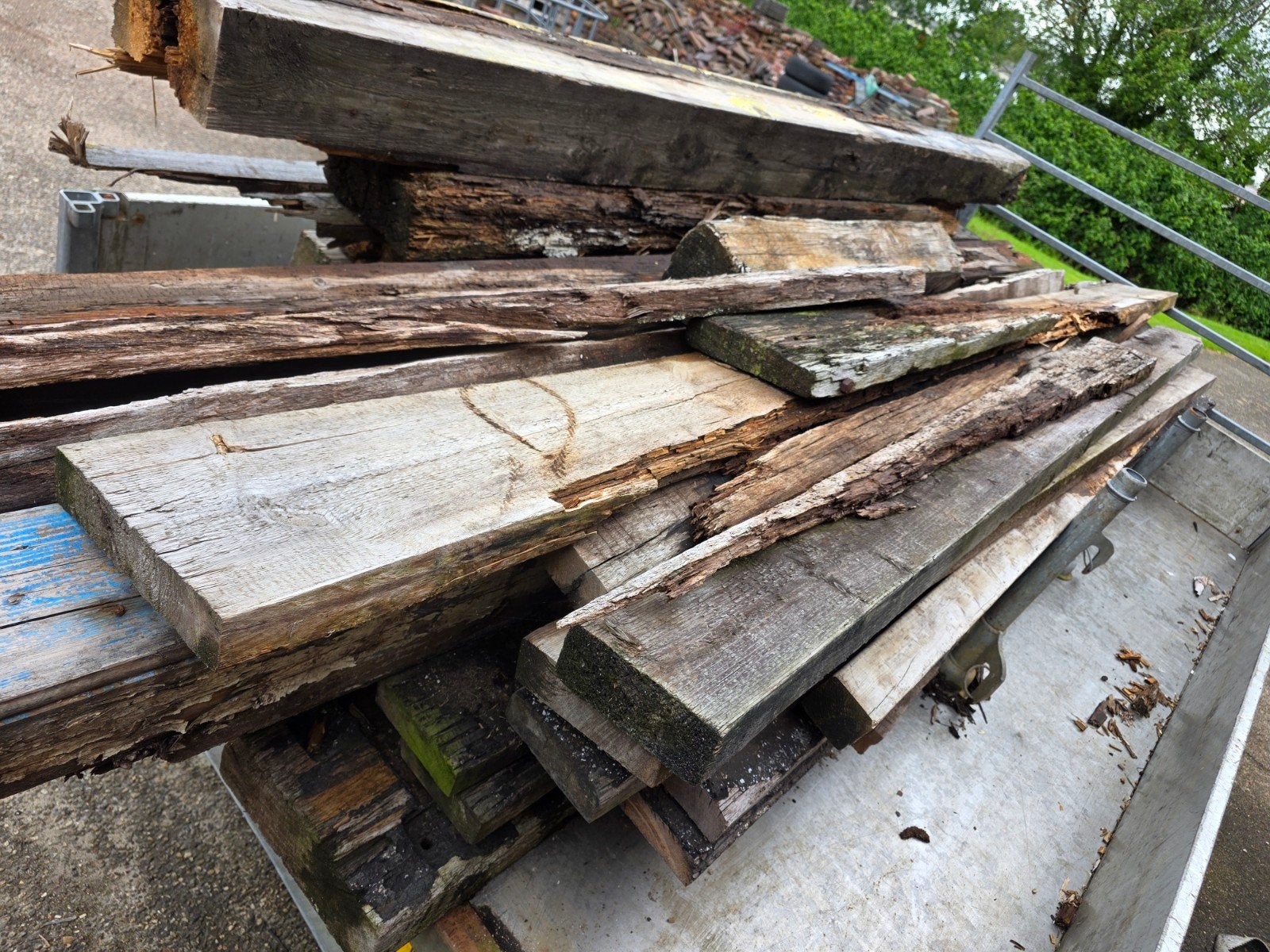 Gratis brandhout - Diverse houtsoorten, Minder dan 3 m³, Ophalen, Overige houtsoorten, Blokken