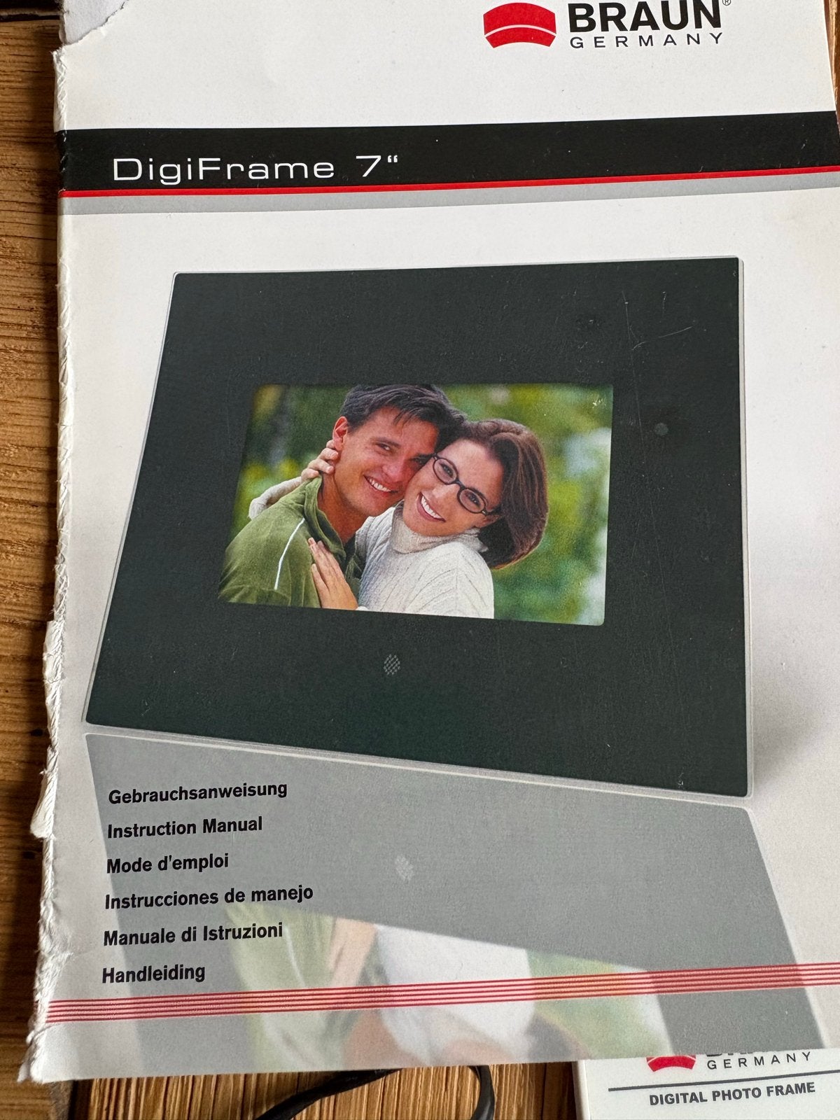 Braun DigiFrame 7" Digitale Fotolijst met Afstandsbediening, Braun, Ophalen of Verzenden, Zo goed als nieuw, Minder dan 1 GB