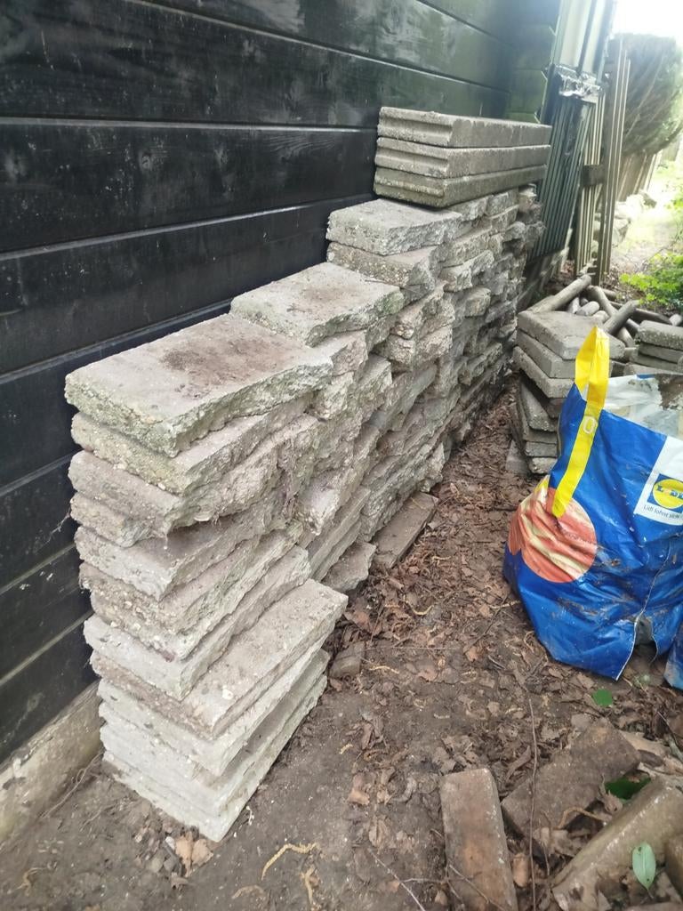 Gebruikte gebroken halve 30x30 betonnen terrastegels, Ophalen, Gebruikt, Minder dan 5 m², Beton