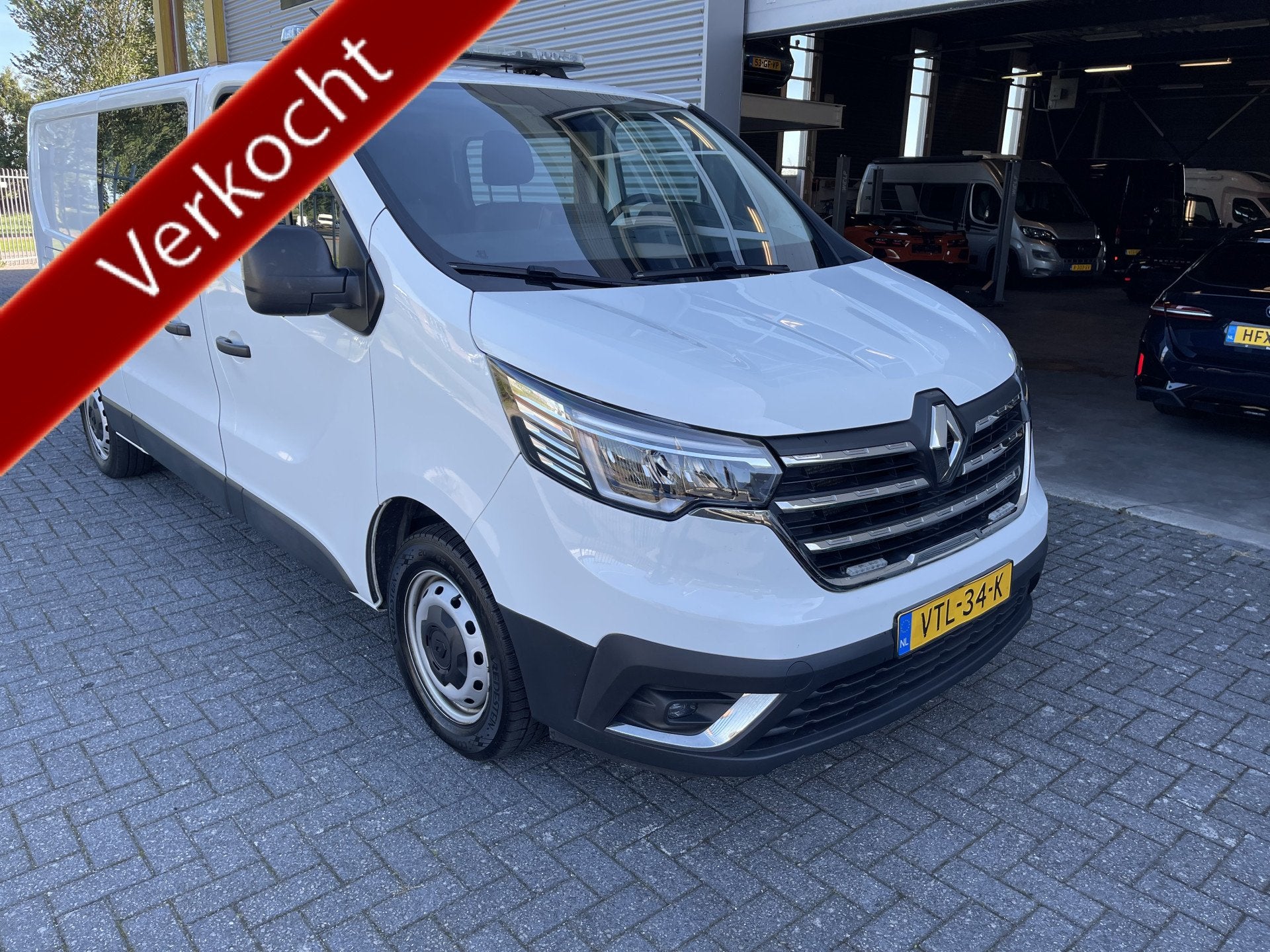 Renault Trafic 2.0 dCi 130 T29 L2H1 DC Comfort (bj 2023), Auto diversen, Auto Elburg B.V., Overige carrosserieën, Renault, Wit