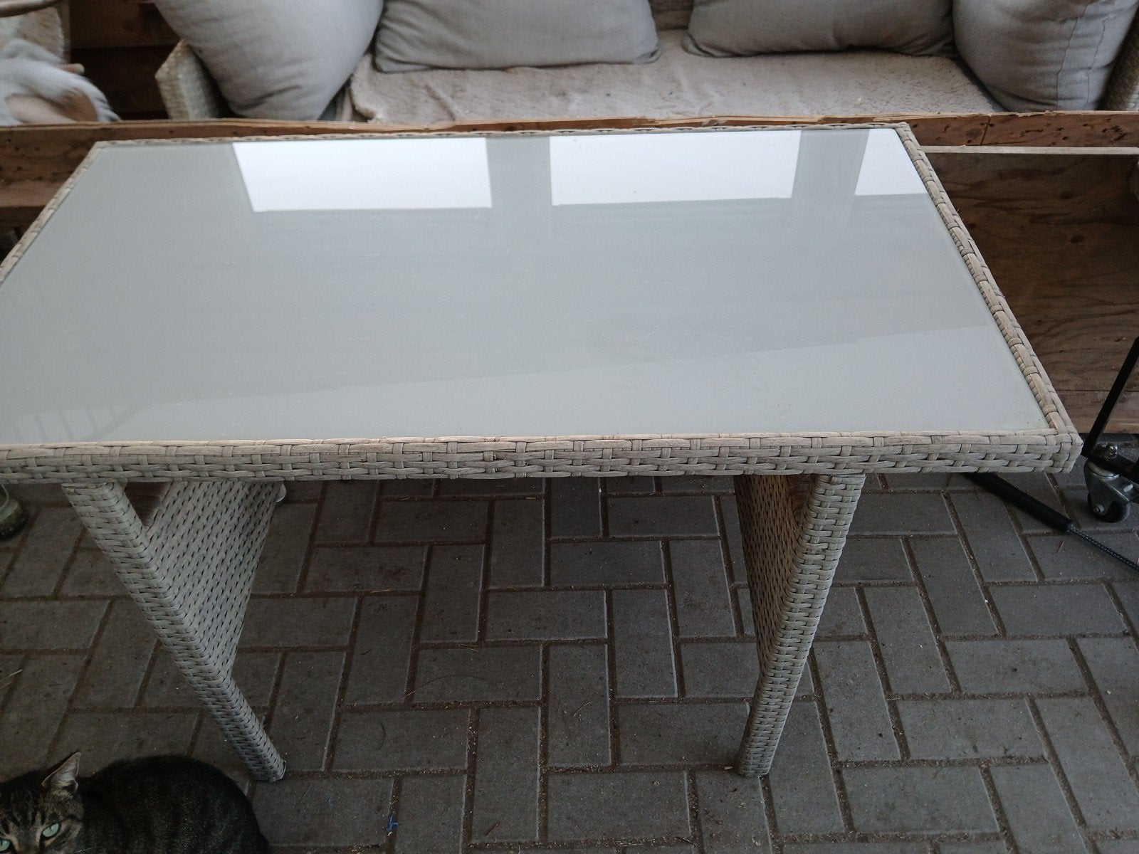 rotan tafel met melkglas, Ophalen, Gebruikt, Rechthoekig, Kunststof