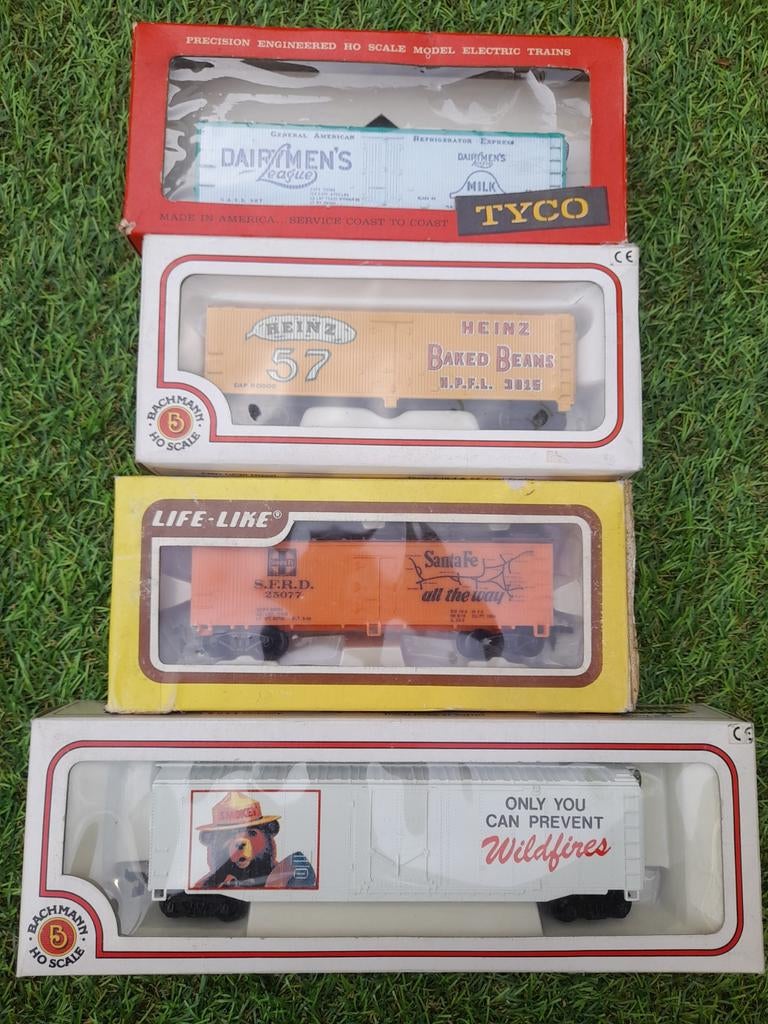 Set van 4 modelspoorwagons - Diverse merken, Overige merken, Gelijkstroom, Wagon, Ophalen of Verzenden