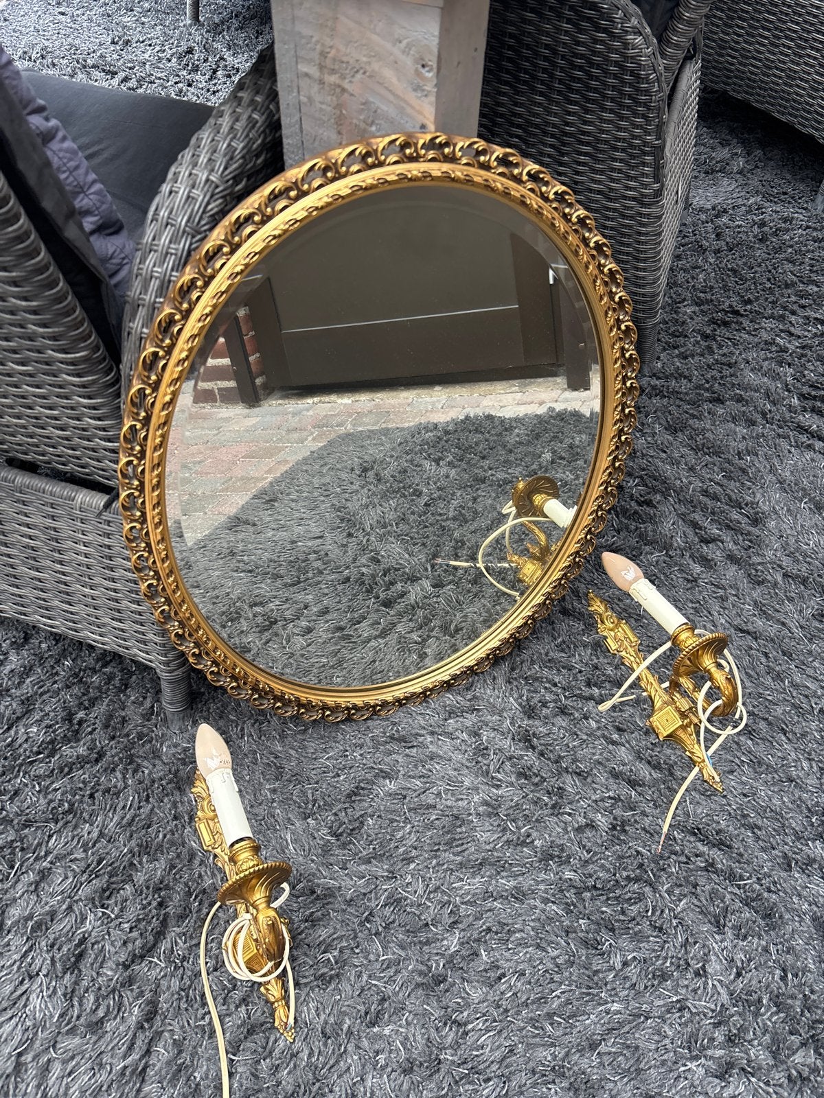 Vintage ovale spiegel met gouden lijst en wandlampen, Ophalen, Ovaal, 50 tot 100 cm, 100 tot 150 cm