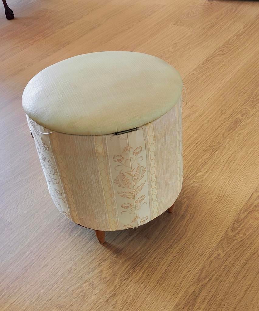 Vintage poef te koop, Ophalen, Minder dan 50 cm, Rond, Minder dan 50 cm