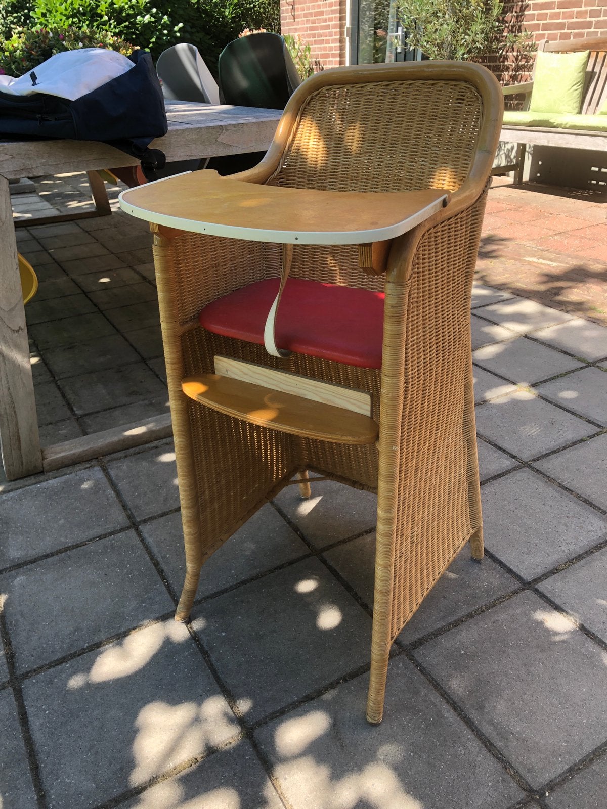 Hele mooie rieten retro kinderstoel i.z.g.st., Ophalen, Zo goed als nieuw, Overige typen, Aanschuifbaar